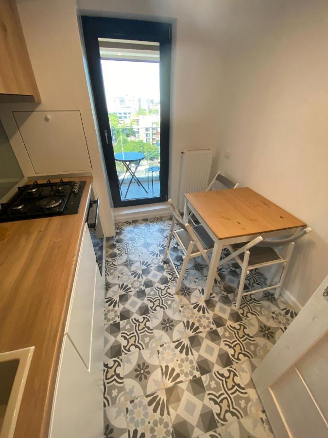 Plazza Studio Bucarest Extérieur photo