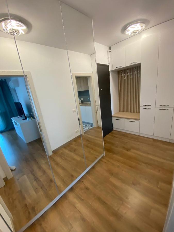 Plazza Studio Bucarest Extérieur photo